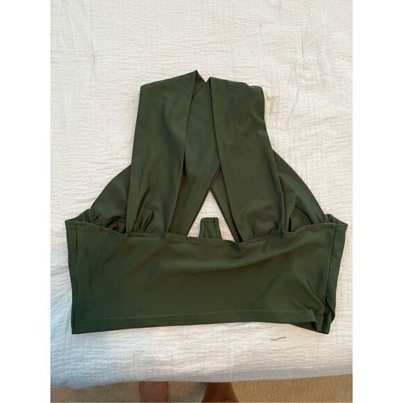 Cross Front Crop Top NEW - Picture 4 of 5